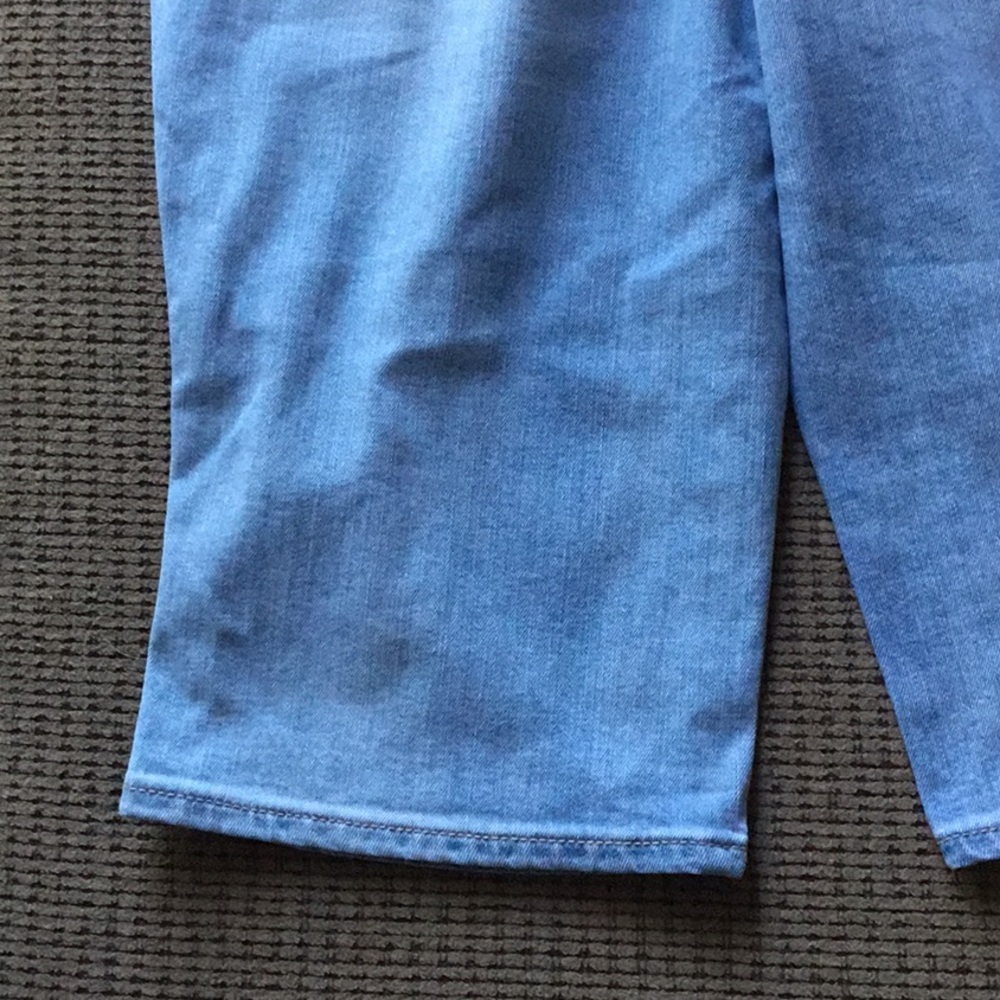 DKNY Light Blue Capri Denim Jeans - Picture 10 of 10